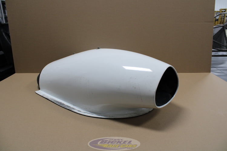 USED Carbon F1 Hood Scoop and Dual Isolator Tray(White)